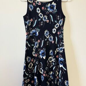 Kaileigh Floral Midi Dress - Navy and White